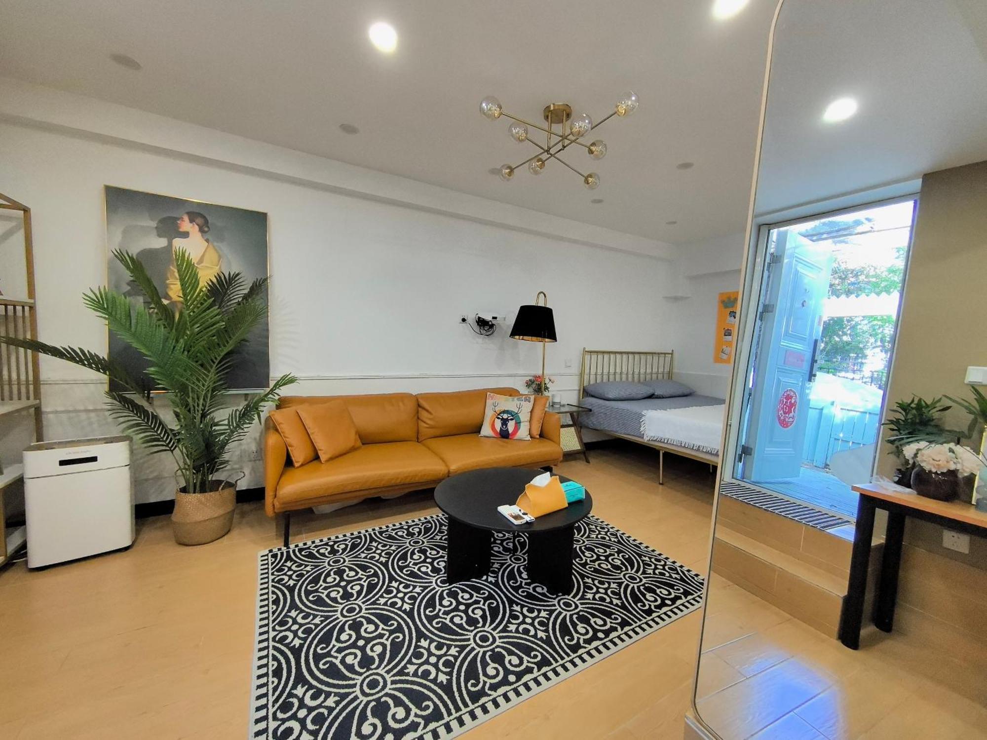 Hills & Zinn Changle Road Near Line1 & Line12 South Shanxi Rd Apartment